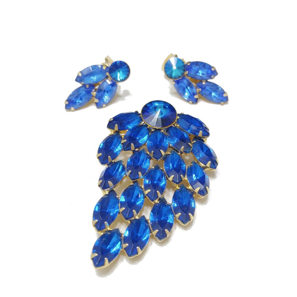 Vintage Blue Rivoli Rhinestone Brooch Earrings Set Gold Tone 1960s